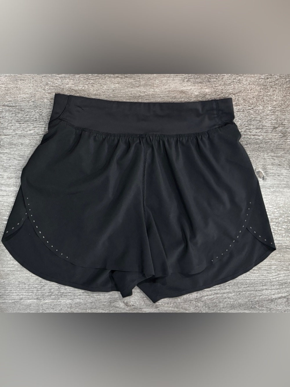 Lululemon Black Fast and Free High-Rise Classic-Fit Split Short 3" Womens Size 6